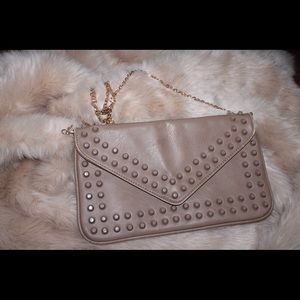 Spiked Clutch